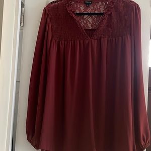 Women’s blouse CLOSING CLOSET!! Make a BUNDLE! WILL ACCEPT ALL OFFERS!!